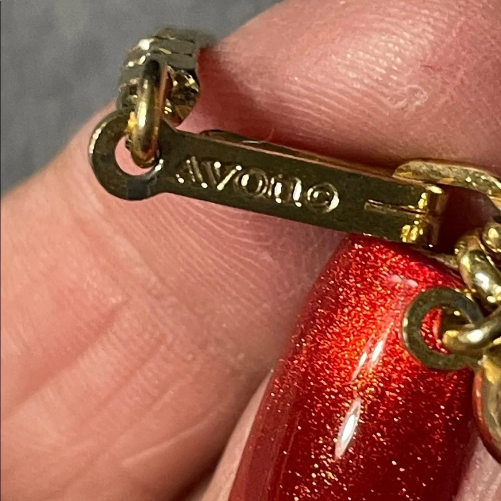 Vintage Avon Goldtone Whale Tail Necklace with Tassel
